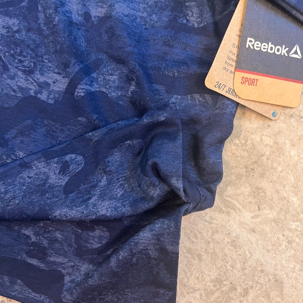 NWT Reebok Sport 24/7 Crop Jersey Hoodie / Athletic Sweatshirt - Picture 2 of 6